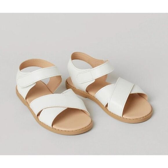 H&M GIRLS FLAT SANDALS COLOR WHITE SIZE US 1.5 - Picture 1 of 7
